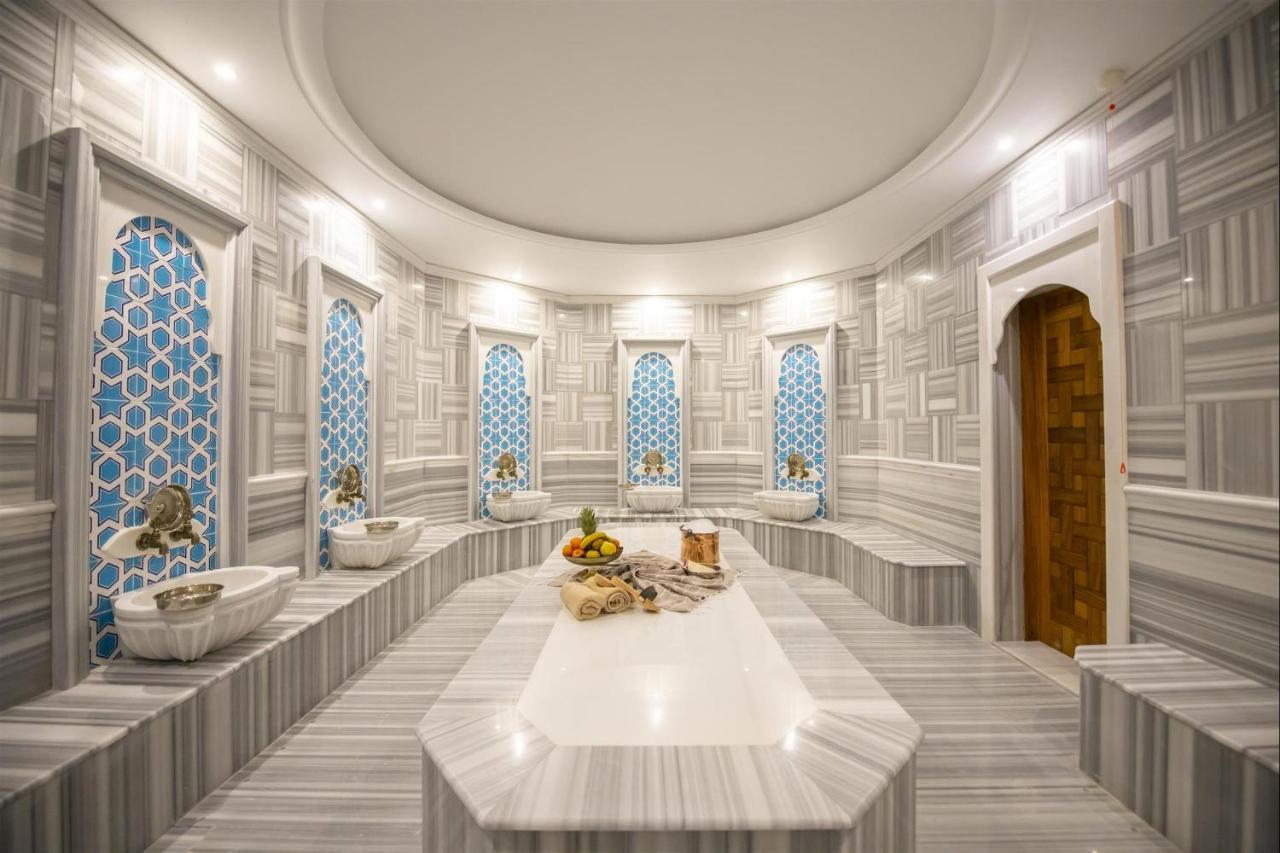 Crowne Plaza Ankara By Ihg Hotel Екстериор снимка