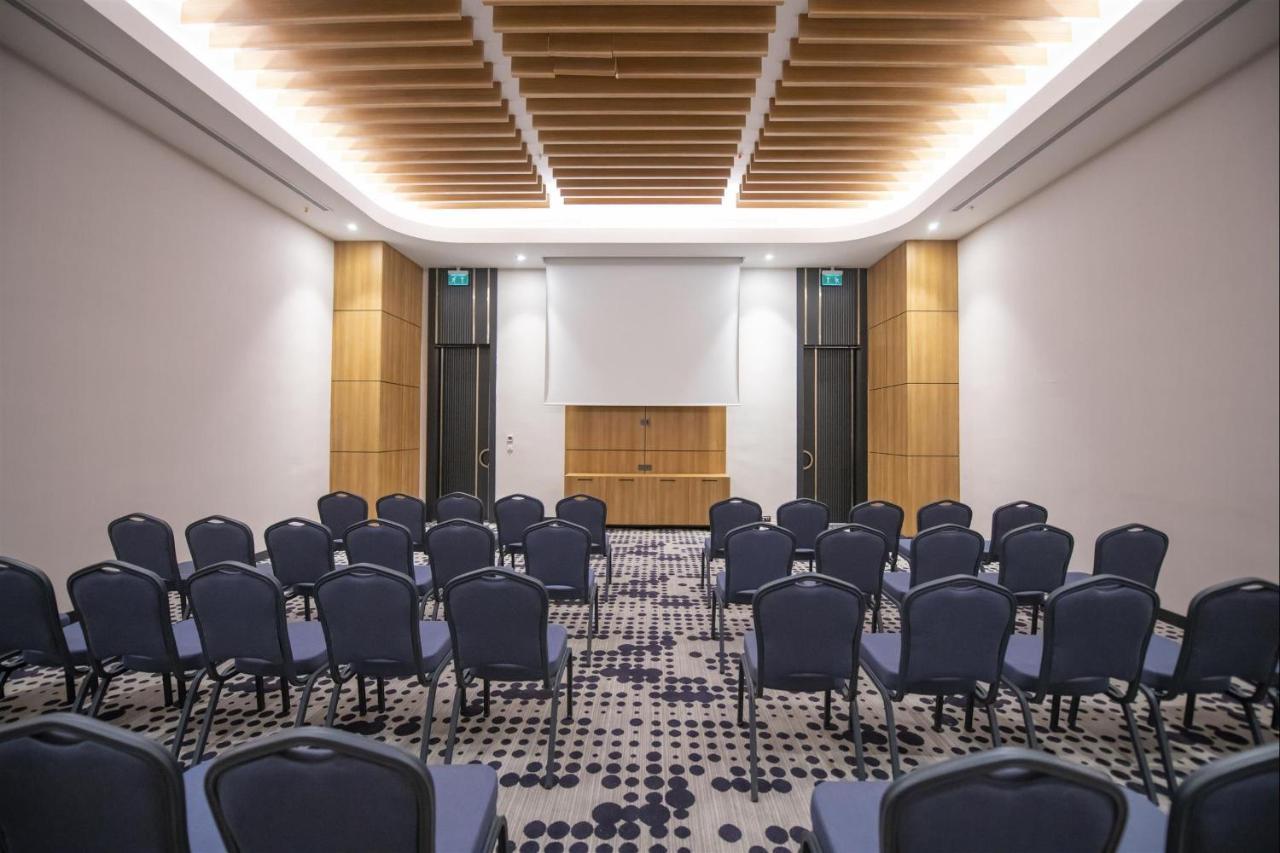 Crowne Plaza Ankara By Ihg Hotel Екстериор снимка