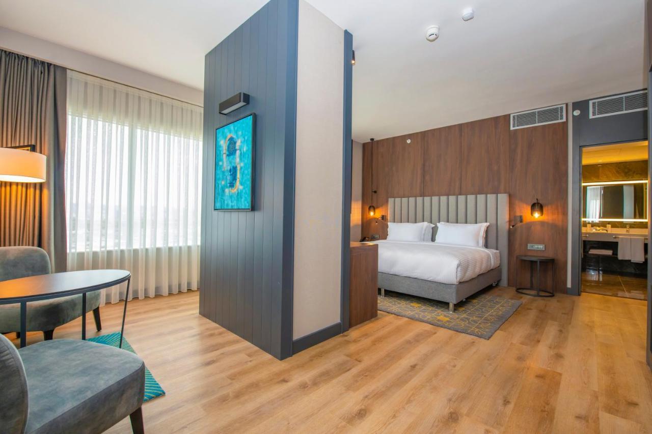 Crowne Plaza Ankara By Ihg Hotel Екстериор снимка