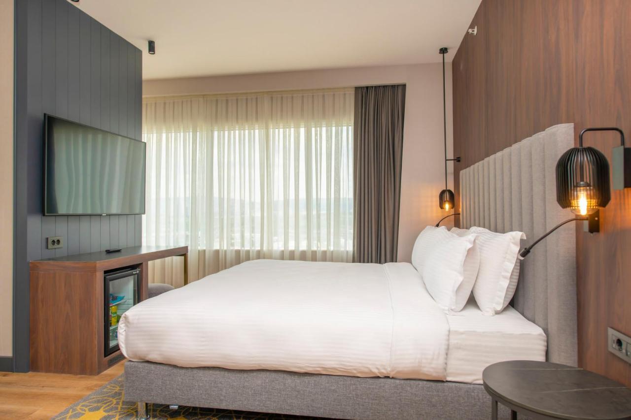Crowne Plaza Ankara By Ihg Hotel Екстериор снимка