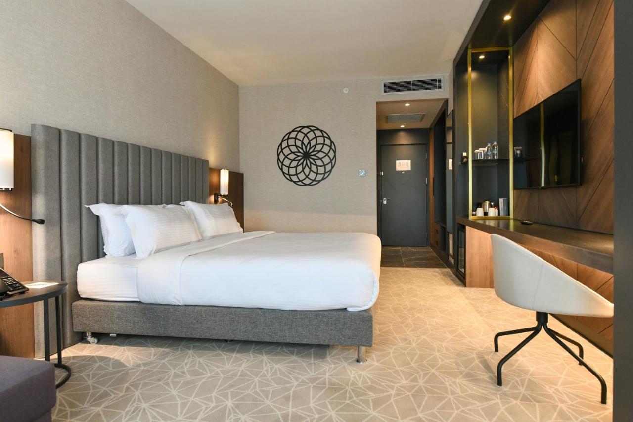 Crowne Plaza Ankara By Ihg Hotel Екстериор снимка