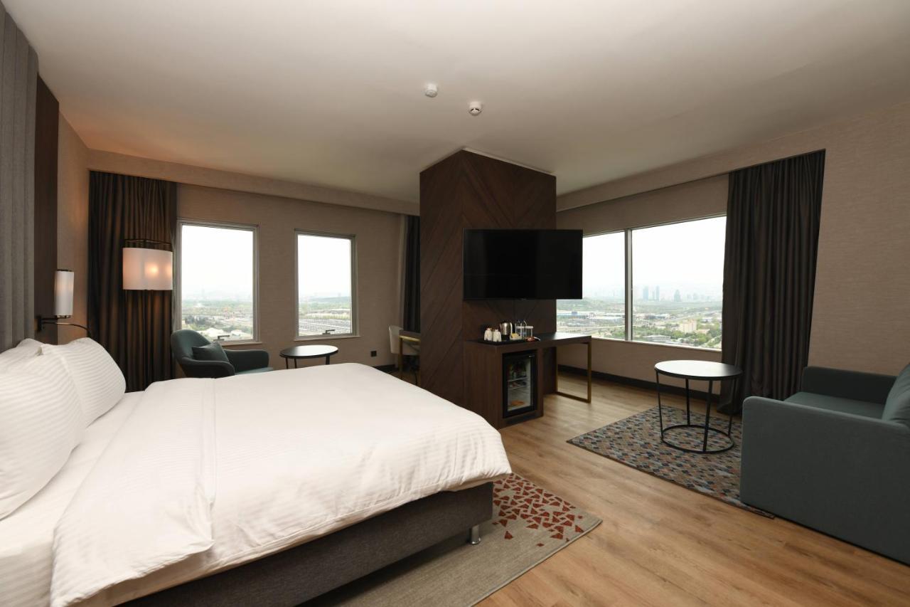 Crowne Plaza Ankara By Ihg Hotel Екстериор снимка