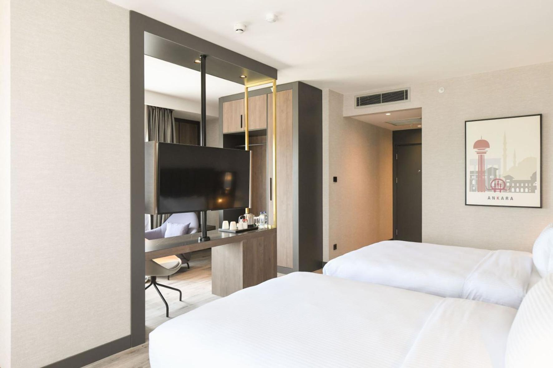 Crowne Plaza Ankara By Ihg Hotel Екстериор снимка